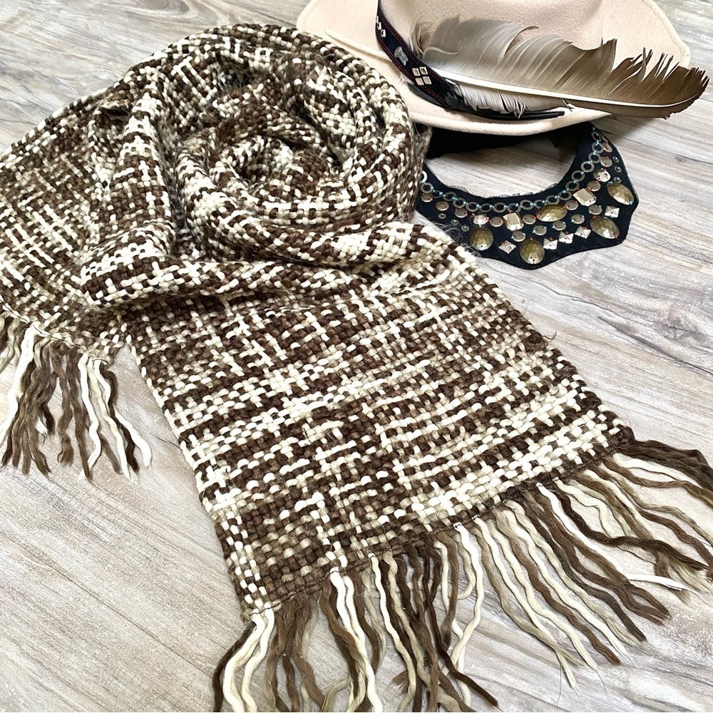 Cozy & soft chunky knit vintage boho scarf/wrap w prairie/country/cottag…